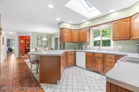 Kitchen - 6731 W Galway Cir, Dimondale, MI 48821 photo 1 of 3