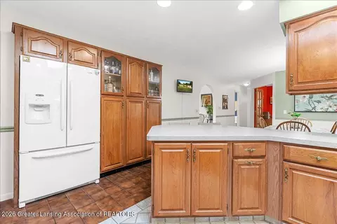 Kitchen - 6731 W Galway Cir, Dimondale, MI 48821 photo 3 of 3