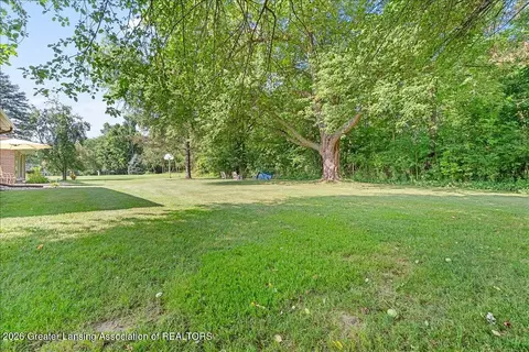 Exterior - 6731 W Galway Cir, Dimondale, MI 48821 photo 5 of 9