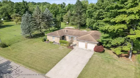 View/Area - 6731 W Galway Cir, Dimondale, MI 48821 photo 1 of 8