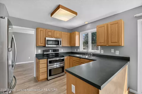 Kitchen - 7211 Captiva Dr, Lansing, MI 48917 photo 1 of 3