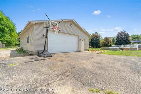 15071 S Jones Rd, Eagle, MI 48822 photo 75