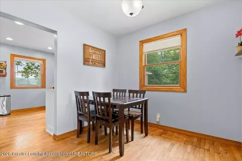205 W Herbison Rd, Dewitt, MI 48820 photo 9
