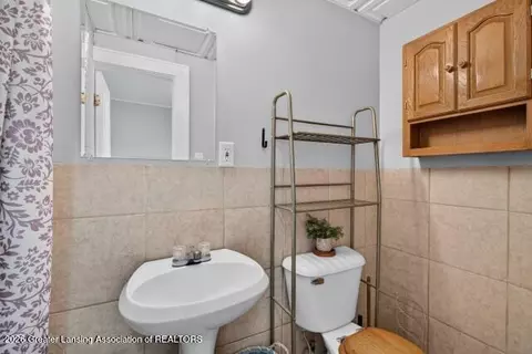 733 Loomis St, Jackson, MI 49202 photo 20