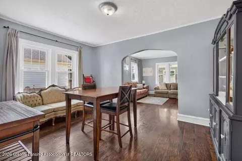 733 Loomis St, Jackson, MI 49202 photo 9