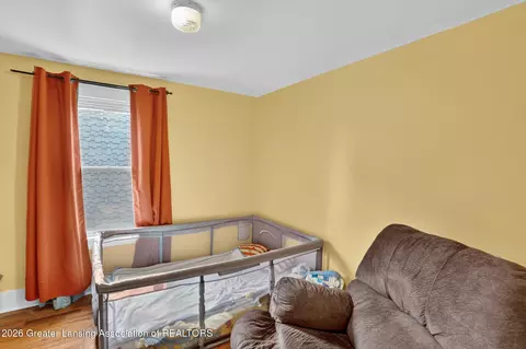 Bedroom - 908 Britten Ave, Lansing, MI 48910 photo 5 of 9