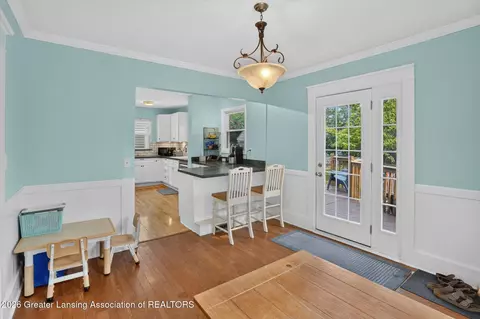 Dining - 908 Britten Ave, Lansing, MI 48910 photo 1 of 2