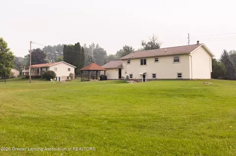 Exterior - 900 Lucy Rd, Howell, MI 48843 photo 3 of 4