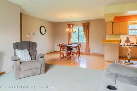 Dining - 900 Lucy Rd, Howell, MI 48843 photo 3 of 3