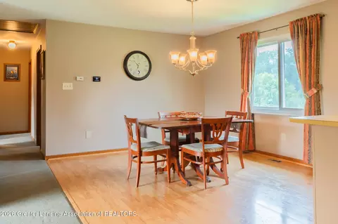 Dining - 900 Lucy Rd, Howell, MI 48843 photo 2 of 3