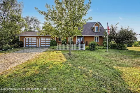 350 S Michigan Rd, Eaton Rapids, MI 48827