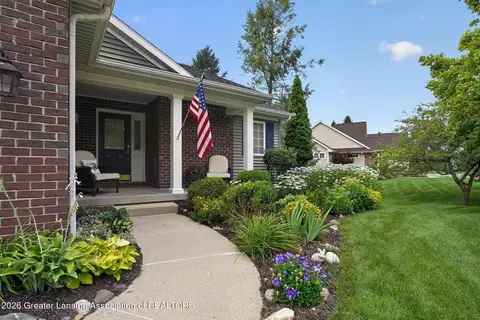 Exterior - 15254 Classic Dr, Bath, MI 48808 photo 2 of 5