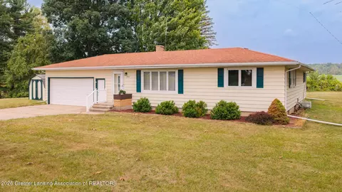 895 E Haslett Rd, Williamston, MI 48895