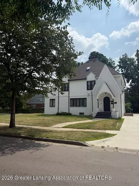 405 Everett Dr, Lansing, MI 48915