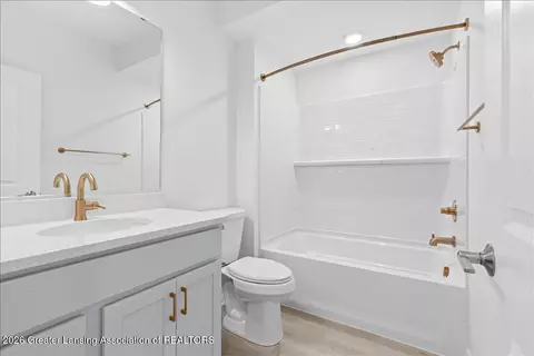 Bath - 3535 Stanwood Dr, Dewitt, MI 48820 photo 12 of 12