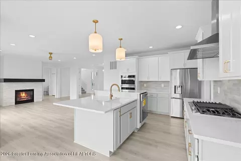 Kitchen - 3535 Stanwood Dr, Dewitt, MI 48820 photo 1 of 7