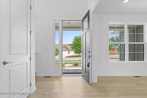 Entry Way - 3535 Stanwood Dr, Dewitt, MI 48820 photo 1 of 8