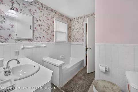Bath - 128 E Orchard St, Perry, MI 48872 photo 4 of 5