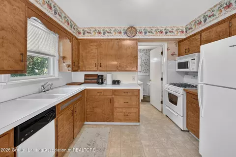 Kitchen - 128 E Orchard St, Perry, MI 48872 photo 6 of 6