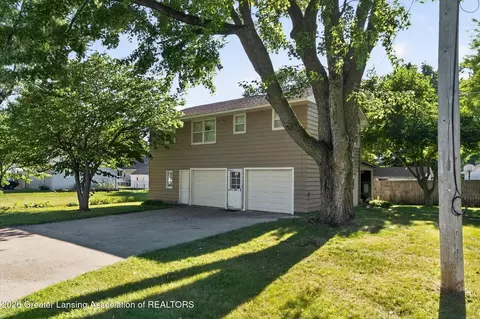 Exterior - 128 E Orchard St, Perry, MI 48872 photo 11 of 15