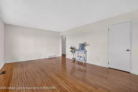 Living - 4600 W Marshall Rd, Saint Johns, MI 48879 photo 1 of 7