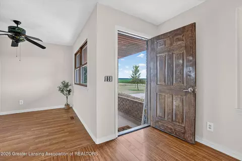Entry Way - 4600 W Marshall Rd, Saint Johns, MI 48879 photo 1 of 2
