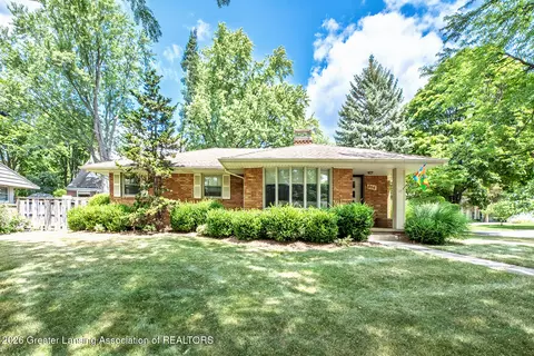 806 Cowley Ave, East Lansing, MI 48823