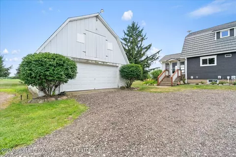 Exterior - 4885 W Locke Rd, Perry, MI 48872 photo 2 of 9