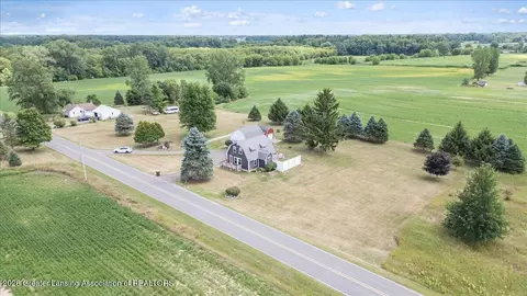 View/Area - 4885 W Locke Rd, Perry, MI 48872 photo 5 of 9