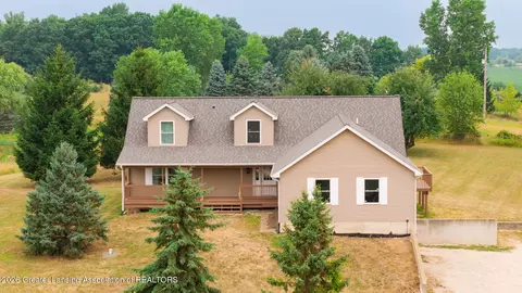 5795 E Centerline Rd, Saint Johns, MI 48879