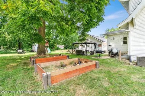 Exterior - 2016 S Aurelius Rd, Mason, MI 48854 photo 4 of 7