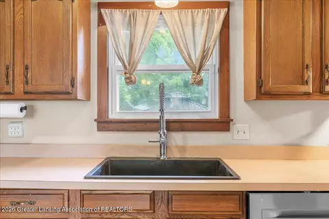 Kitchen - 2016 S Aurelius Rd, Mason, MI 48854 photo 3 of 3
