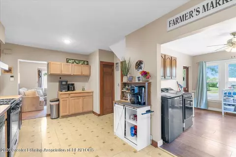 Entry Way - 2016 S Aurelius Rd, Mason, MI 48854 photo 6 of 8