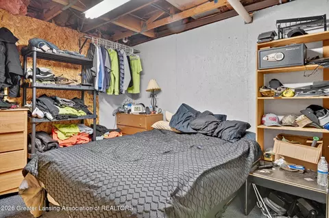 Bedroom - 13998 Center Rd, Bath, MI 48808 photo 8 of 8