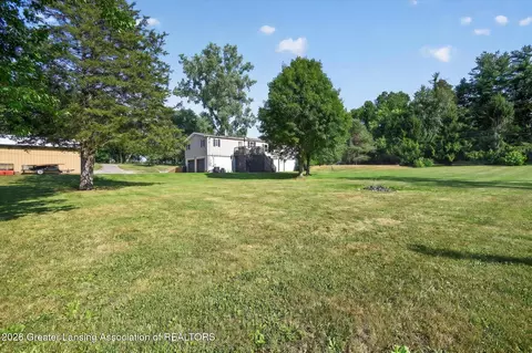 Exterior - 13998 Center Rd, Bath, MI 48808 photo 5 of 6