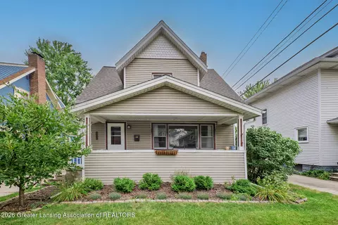 1718 Drexel Rd, Lansing, MI 48915