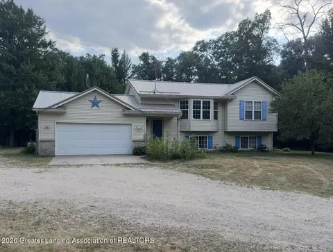 8980 E 56th St, Newaygo, MI 49337