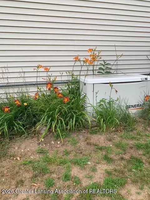 Exterior - 8980 E 56th St, Newaygo, MI 49337 photo 5 of 7