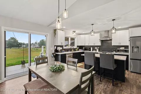 Kitchen - 10933 S Wacousta Rd, Dewitt, MI 48820 photo 3 of 3