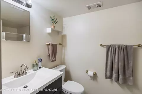 Bath - 1228 Academic Way, Haslett, MI 48840 photo 3 of 3