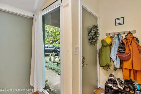 Entry Way - 1228 Academic Way, Haslett, MI 48840 photo 2 of 4