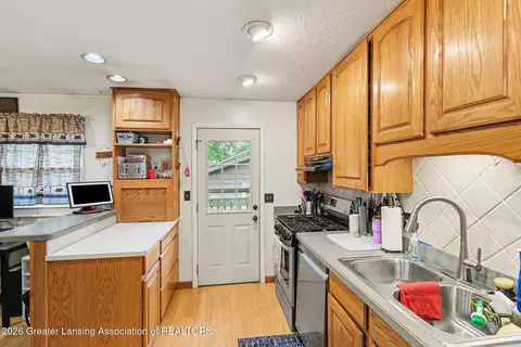 Kitchen - 210 Devon Hill Dr, Mason, MI 48854 photo 3 of 3