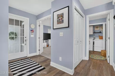 Entry Way - 5310 Hawk Hollow Dr, Bath, MI 48808 photo 3 of 4