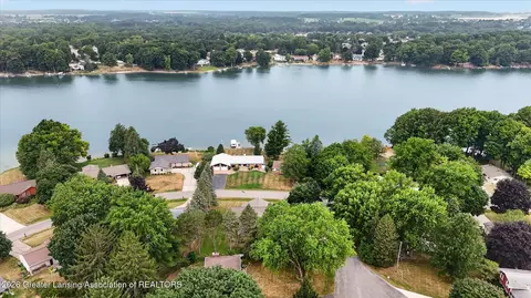 View/Area - 1109 Mora Cir, Dewitt, MI 48820 photo 8 of 9