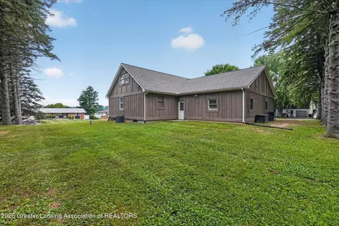 Exterior - 1109 Mora Cir, Dewitt, MI 48820 photo 3 of 6