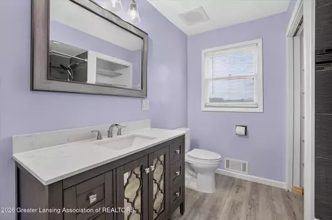 Bath - 1109 Mora Cir, Dewitt, MI 48820 photo 1 of 4