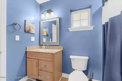 Bath - 603 Fleming St, Howell, MI 48843 photo 1 of 5
