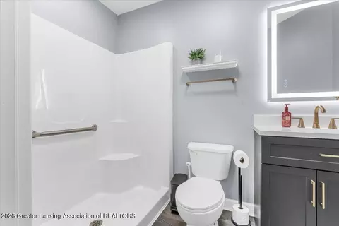 Bath - 603 Fleming St, Howell, MI 48843 photo 3 of 5