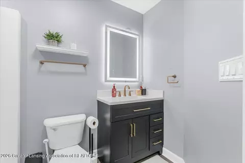 Bath - 603 Fleming St, Howell, MI 48843 photo 2 of 5