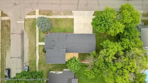 View/Area - 603 Fleming St, Howell, MI 48843 photo 2 of 6